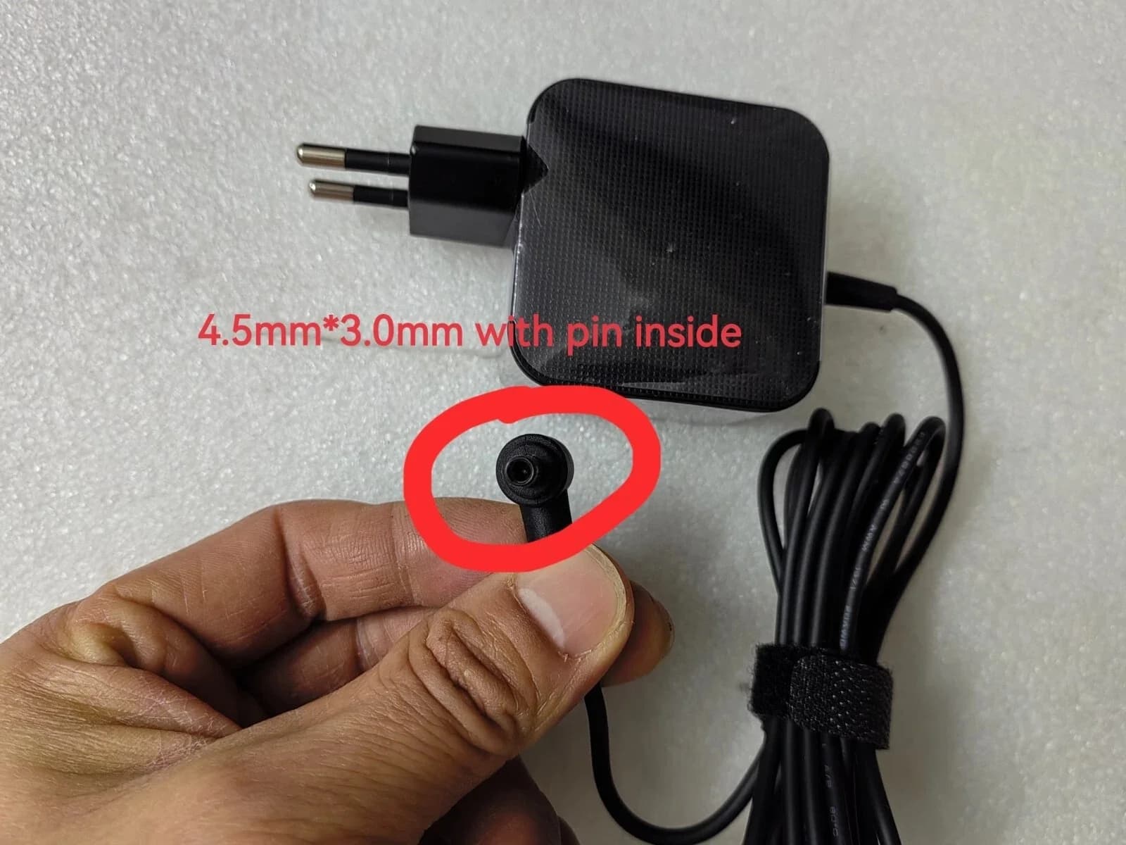 Adattatore CA OEM 19 V 2.37 A 45 W ADP-45BW Z (4,5 mm * 3,0 mm) 0A001-01103100 per notebook ASUS Vivobook 15 X1504ZA-NJ199W
