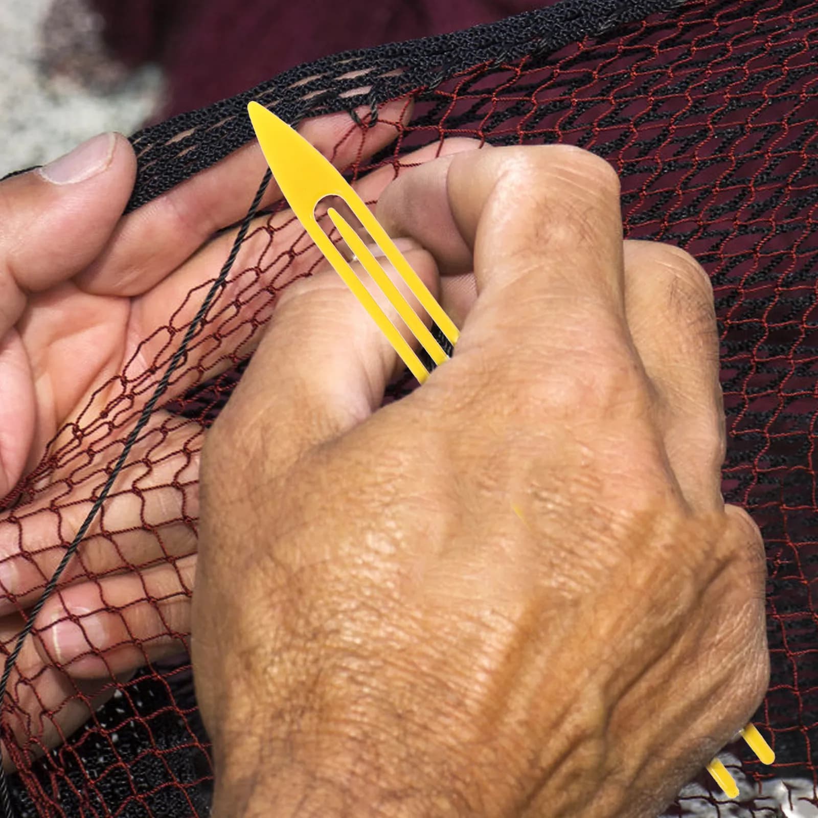 40Pcs Net Mending Shuttle Set Plastic Fishing Netting Needle for Quick Repair Strong Wear Resistant Net Weaving Loom Tool