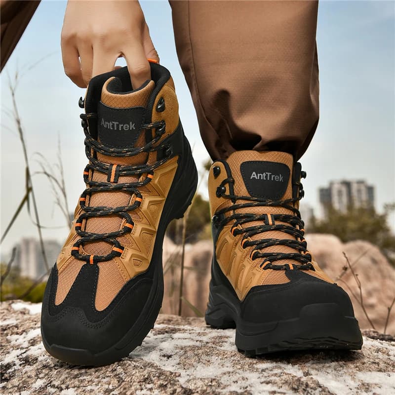 Men Hiking Boots Waterproof Ultrallight Safety Anti-Slip Male Ankle Work Army Boots Lace Up High Quality Climbing Hiking Shoes