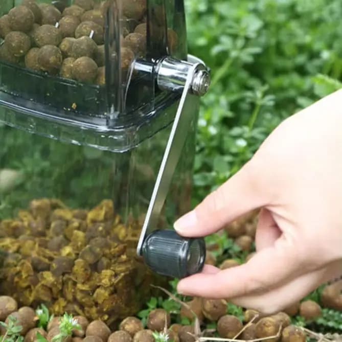Smerigliatrice per esca per pesca alla carpa con lame in acciaio inossidabile Tritaghiaccio manuale Bar da cucina Frullatori per ghiaccio Strumenti per la pesca