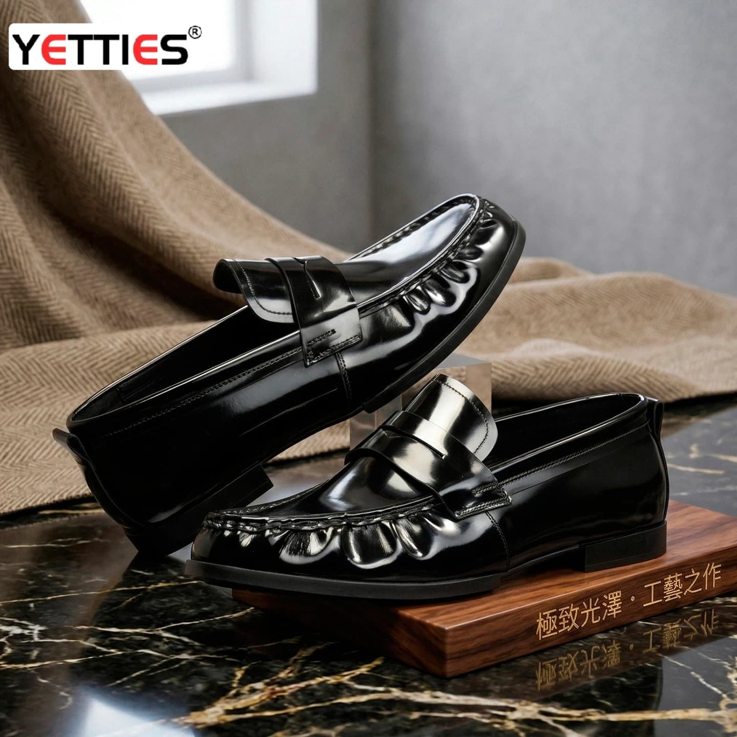 YETTIES Mocassini da uomo in morbida pelle di vacchetta stropicciata | Mocassini Neri Slip-On da Guida | Scarpe Casual Comode per Pendolari Britannici