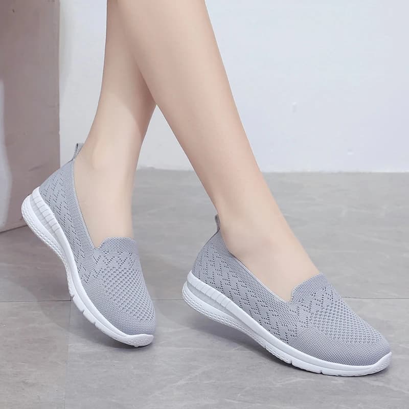 Sneakers Women Slip-On Ladies Vulcanized Shoe Trainers Walking Running New Outdoor Zapatillas Mujer Female Footwear Mesh Loafers