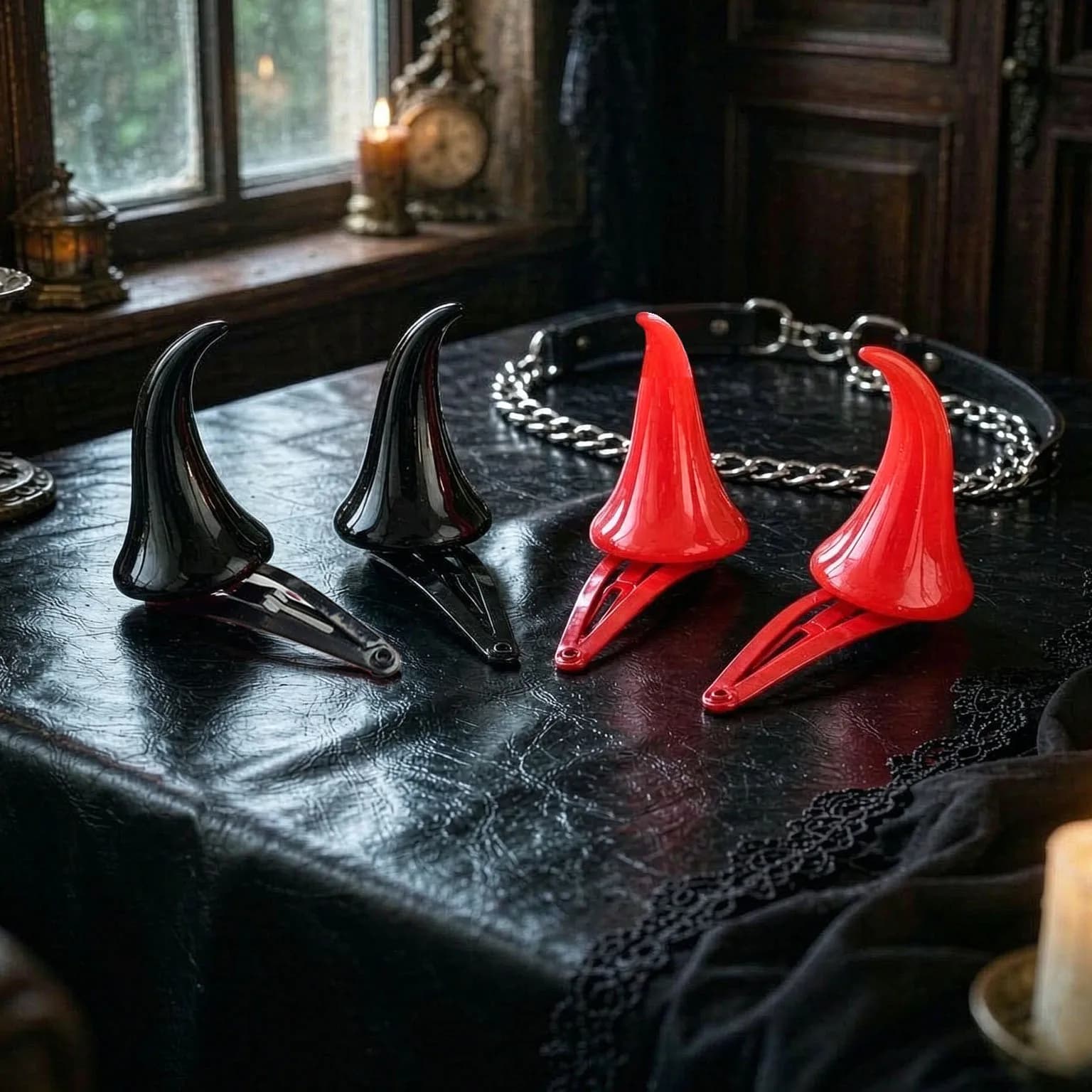 Red & Black Devil Horn Hair Clips – Edgy Gothic Hair Accessories for Halloween Parties, Cosplay & Stylish Looks (1pair) TMZ