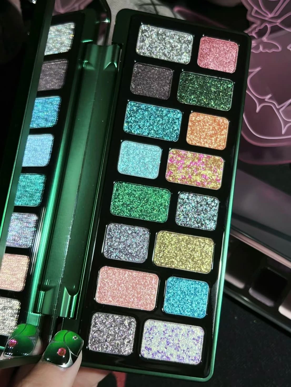 Qianyan Cheeryep 16 color palette glitter opaque perlescent flash plate sequins Cowherd