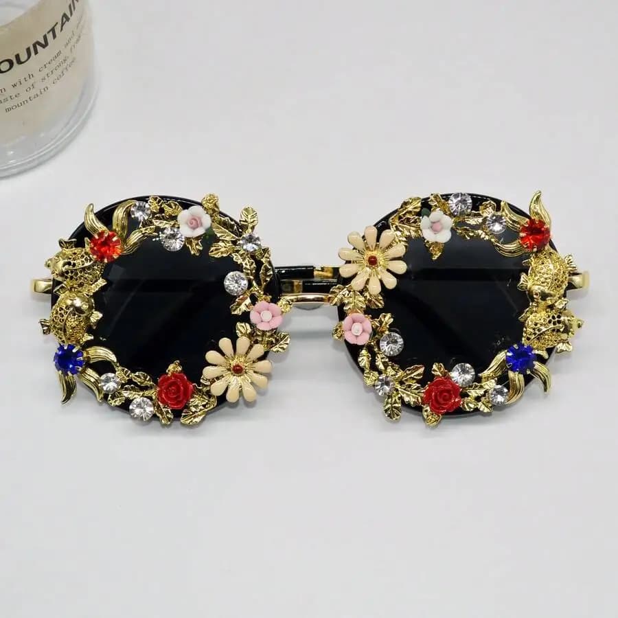 Retro Floral Fish Embellished Round Fashion Sunglasses With Rhinestones