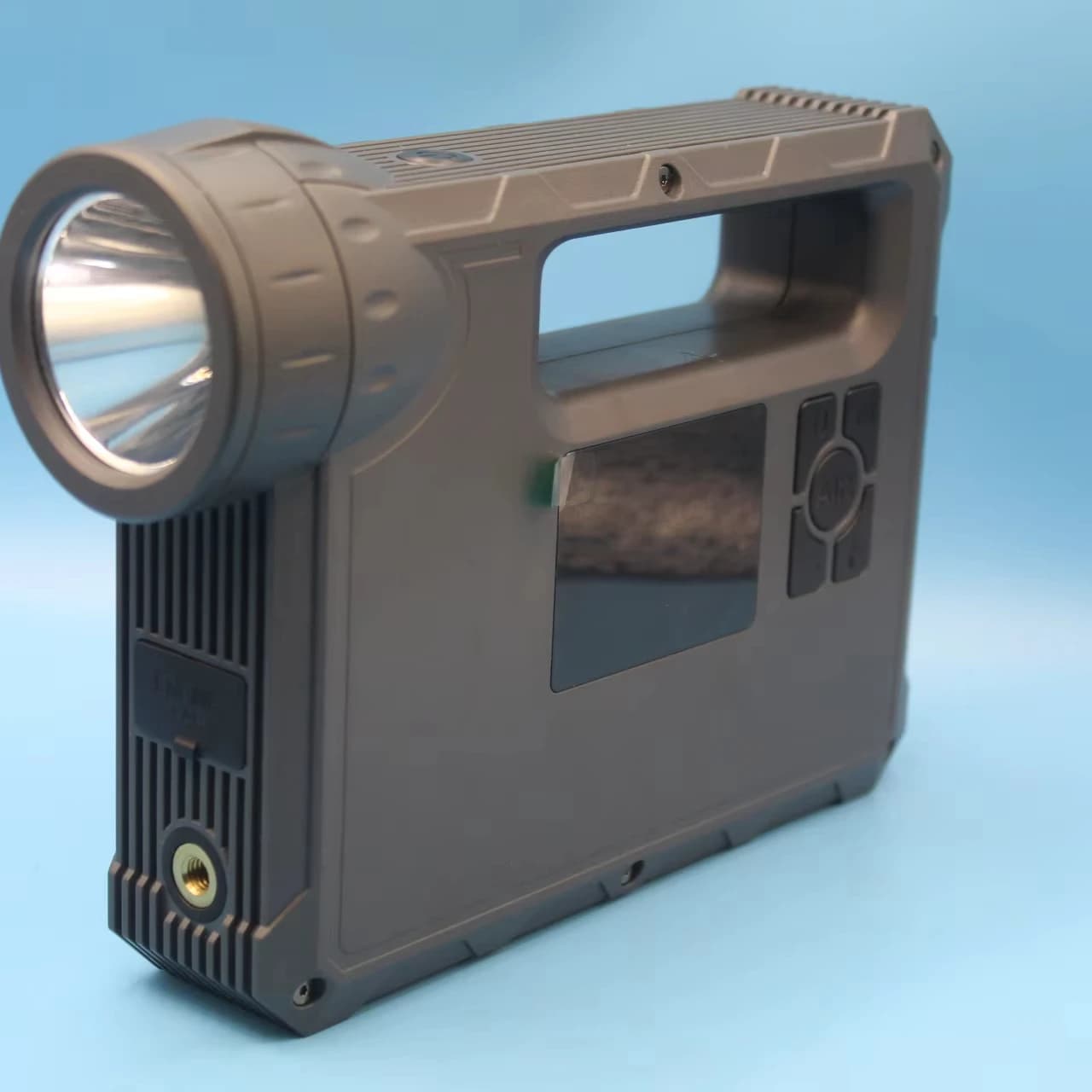 Batteria al litio portatile per avviamento di emergenza per auto ODM/OEM 16000A con luce LED e compressore d'aria per uso su camion