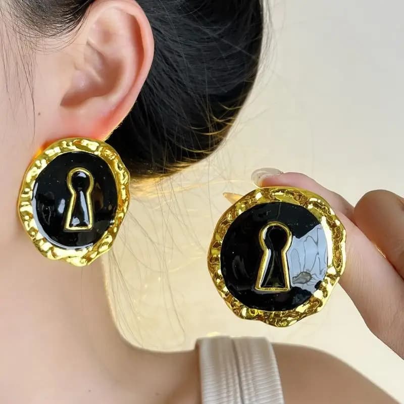 Orecchini a perno rotondi in lega smaltata con design a lucchetto esagerato per donna, gioielli alla moda per feste, accessori regalo