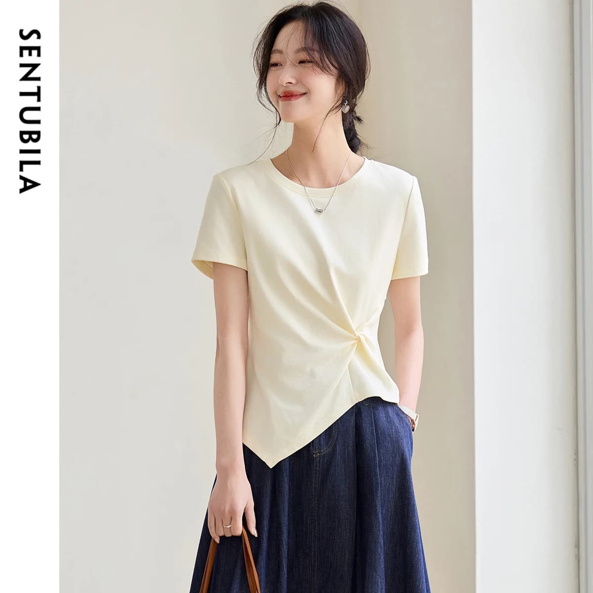 SENTUBILA T-shirt Estiva da Donna 2026, Maglietta Irregolare Aderente 100% Cotone a Maniche Corte, Top Casual alla Moda Femminile 152T80136