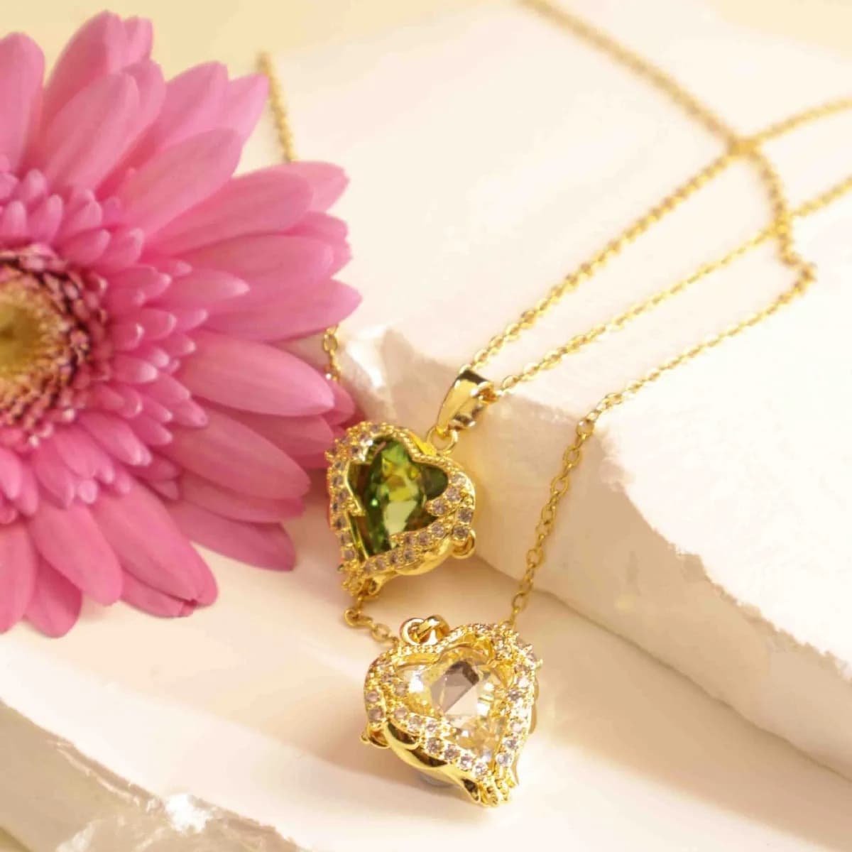 Collana con ciondolo a forma di cuore oceanico da donna da 1 pezzo, serie di moda di lusso di fascia alta, adatta per la commemoria di matrimoni per banchetti