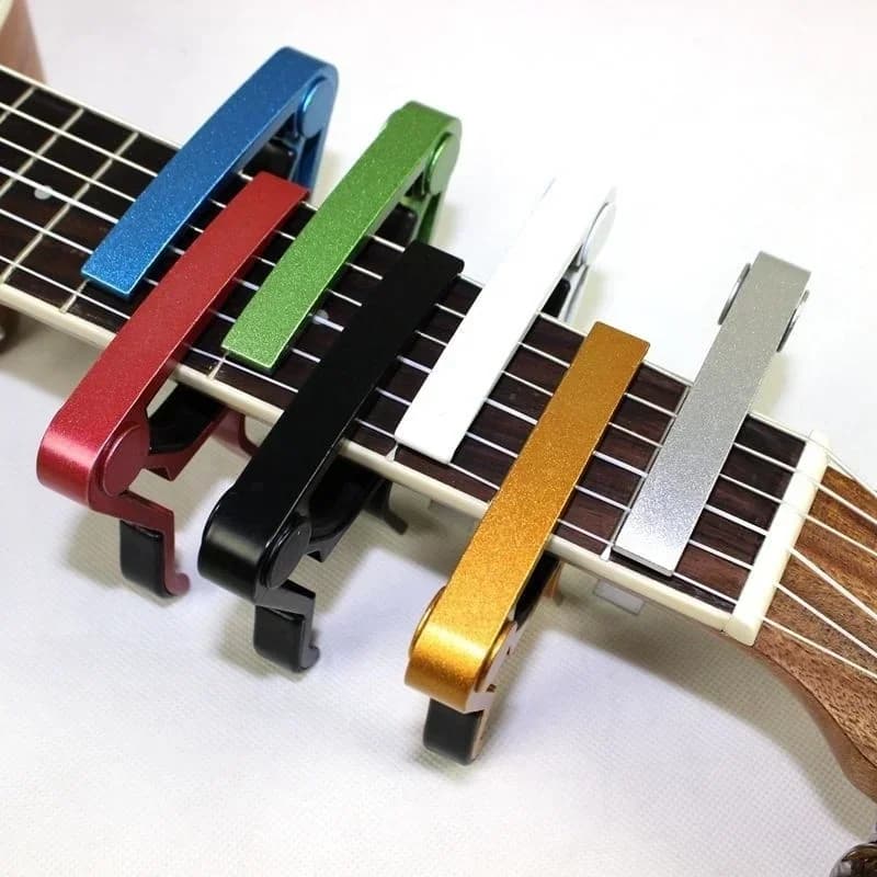 Capotasto per chitarra universale con chiave a morsetto Capotasto in metallo in lega di alluminio per parti e accessori per ukulele per chitarra elettrica classica acustica