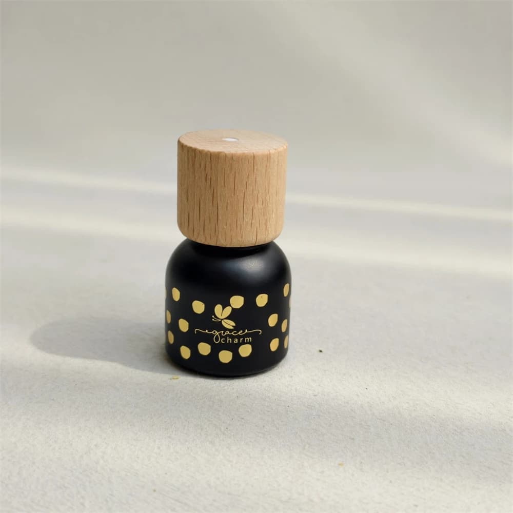 10ml Aromatherapy Essential Oil Volatile Bottle with Wood Cap Fragrance Ornament Mini Bottle Fragrance Diffuser Home Office