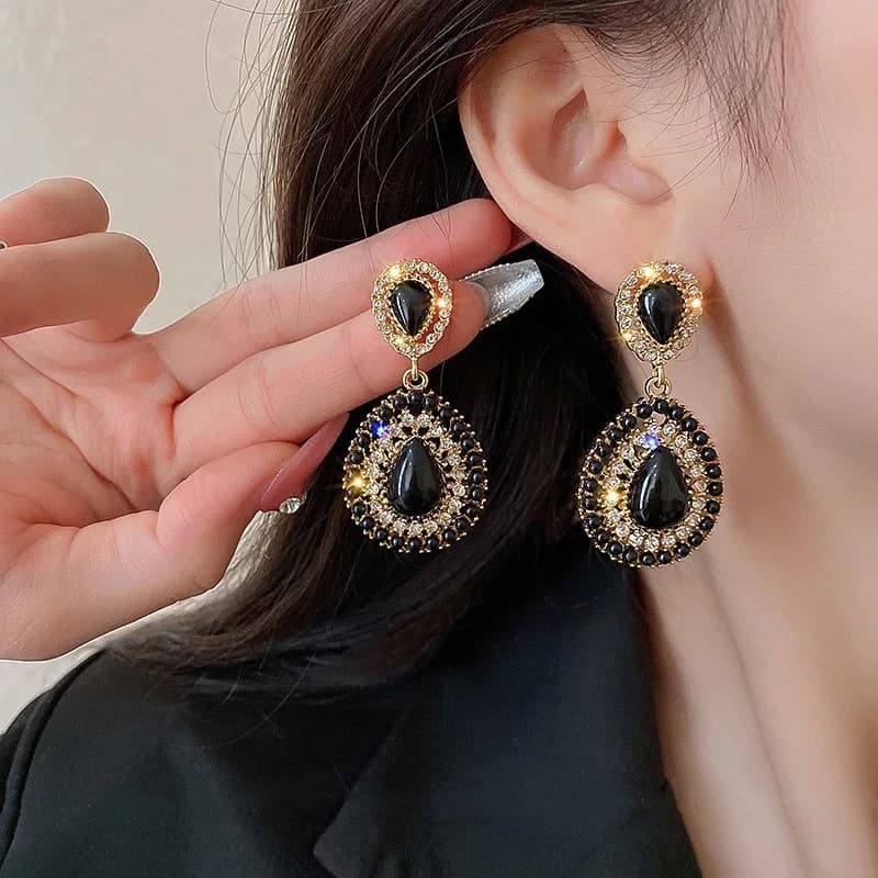 Lussuosi orecchini pendenti a forma di gocciolina con zirconi intarsiati di colore nero scintillante, regali di gioielli per feste per banchetti alla moda da donna