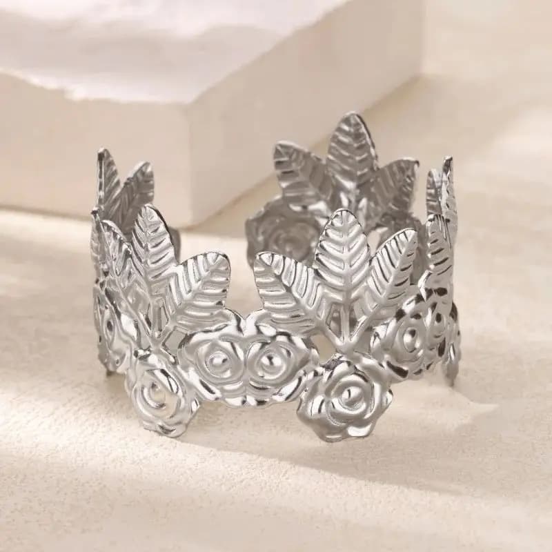 Bracciale rigido con foglie di rosa vintage di spedizione gratuita per donna Bracciale aperto in acciaio inossidabile 2025 Gioielli da spiaggia estivi di moda