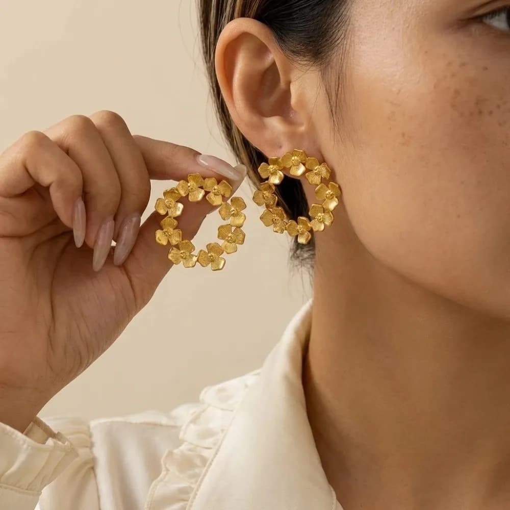 Trendy Waterproof Floral Wreath Earrings Stainless Steel Gold Color Flower Circle Studs Jewelry Tarnish Free Women Earrings Gift