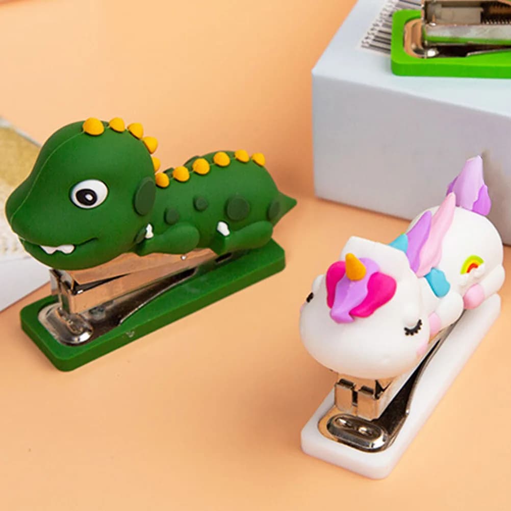 Mini cucitrice accessori da scrivania decorativi strumento da scrivania manuale per pinzatura di dinosauri per ufficio carino Silicone in acciaio inossidabile