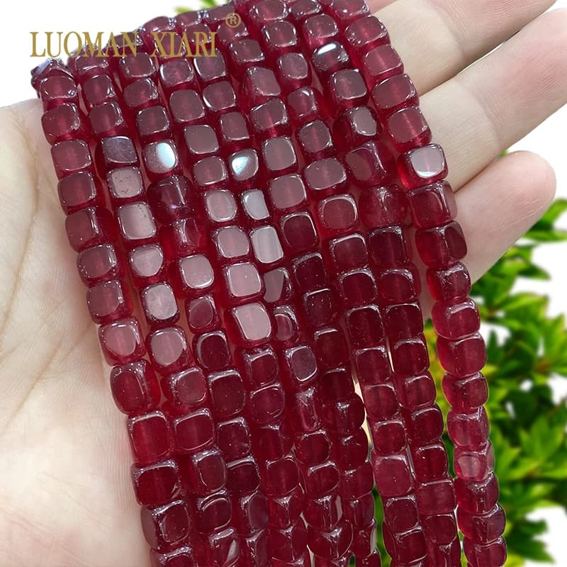 6x6MM quadrato rosso scuro calcedonio colore rubino perline distanziali allentate per gioielli che fanno orecchini fai da te accessori per bracciali Charms
