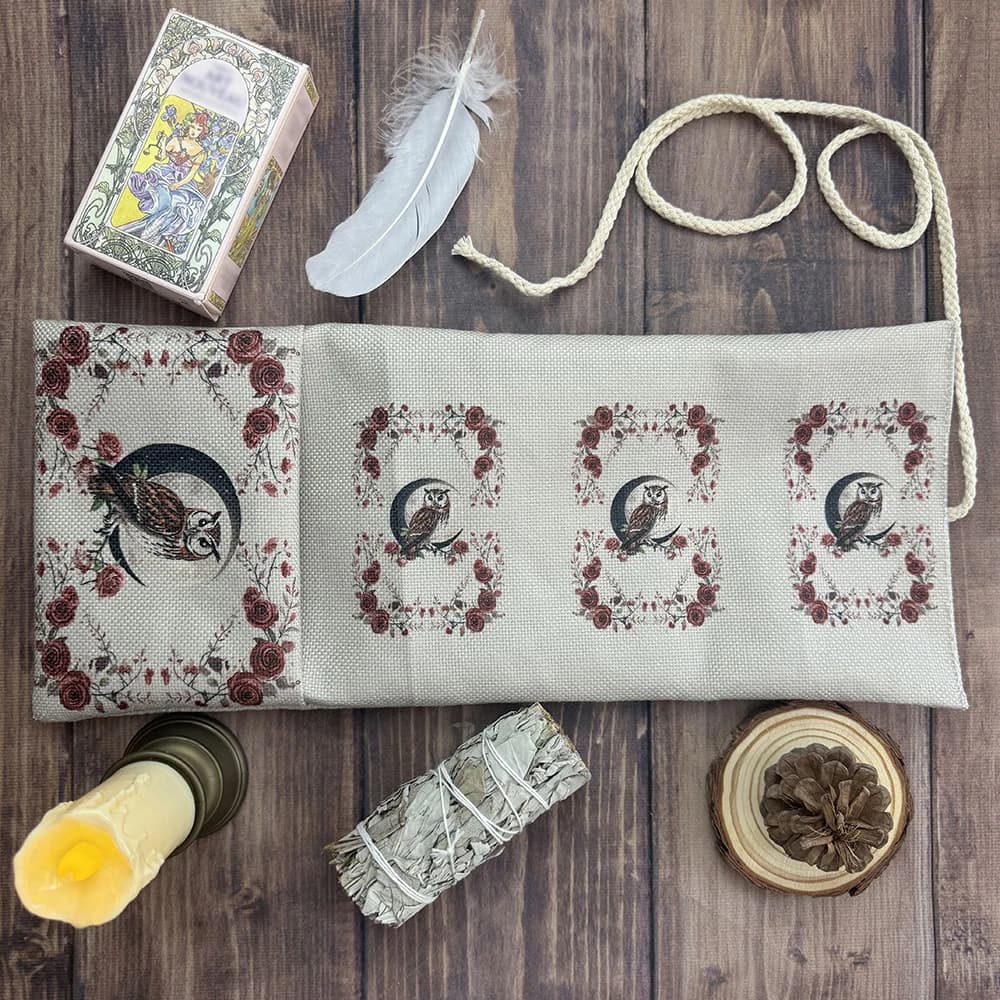 Borsa portaoggetti per tarocchi tripla luna gufo con fiori e piante Design Tarocchi Tovaglia per divinazione Custodia avvolgente in tessuto resistente