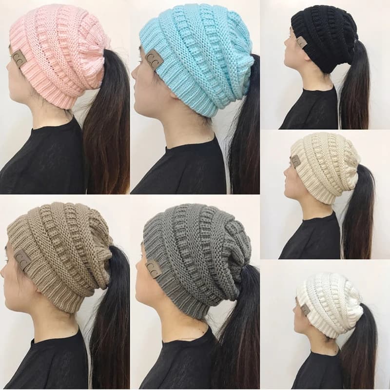 Cappello a cuffia lavorato a maglia invernale da donna Cappello a coda di cavallo con panino disordinato Cappelli a cuffia in lana calda con foro
