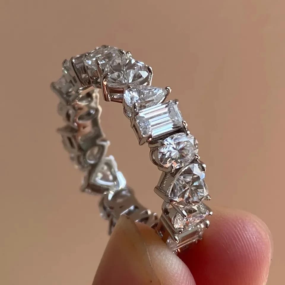 2026 New European and American Geometric Love Ring Personalized and Versatile Zircon Fashion Elegant Design Jewelry