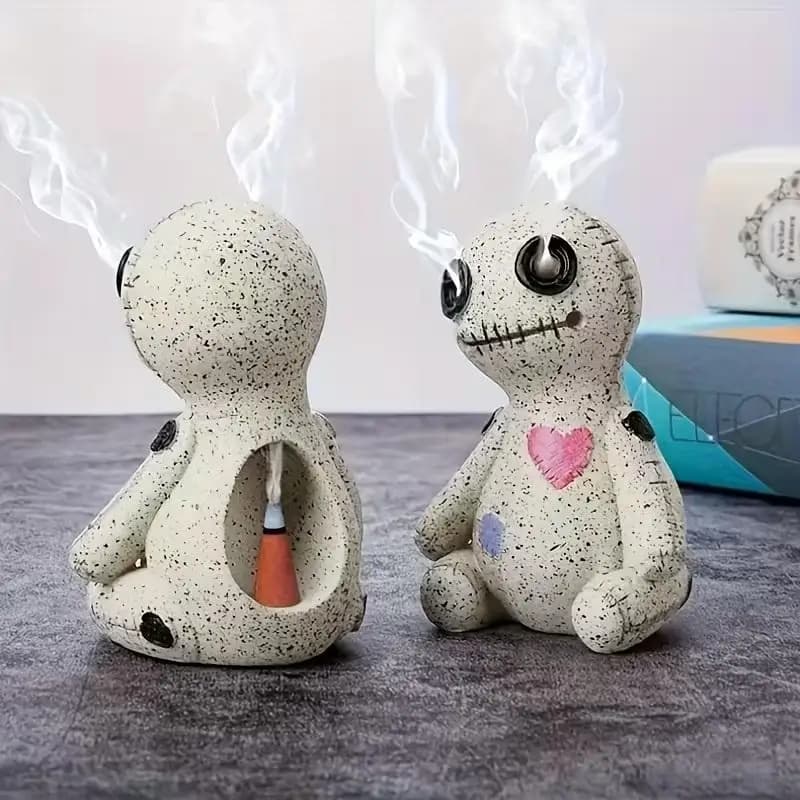 Un bruciatore di incenso per bambole che racconta fortuna, ornamento decorativo in resina, adatto per uso interno ed esterno, regalo di Halloween.