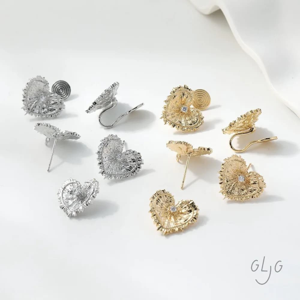 4 Pezzi Orecchini a Perno con Ciondoli a Cuore, Connettori Fai da Te per Creazione Gioielli, Forniture per Bigiotteria, Placcati Oro 14k, 16*14mm