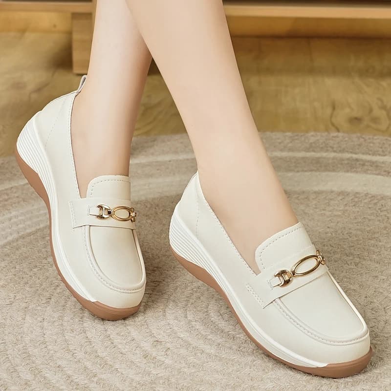 Mocassini con Zeppa in Pelle da Donna - Scarpe Casual Antiscivolo con Fibbia Metallica Slip-On