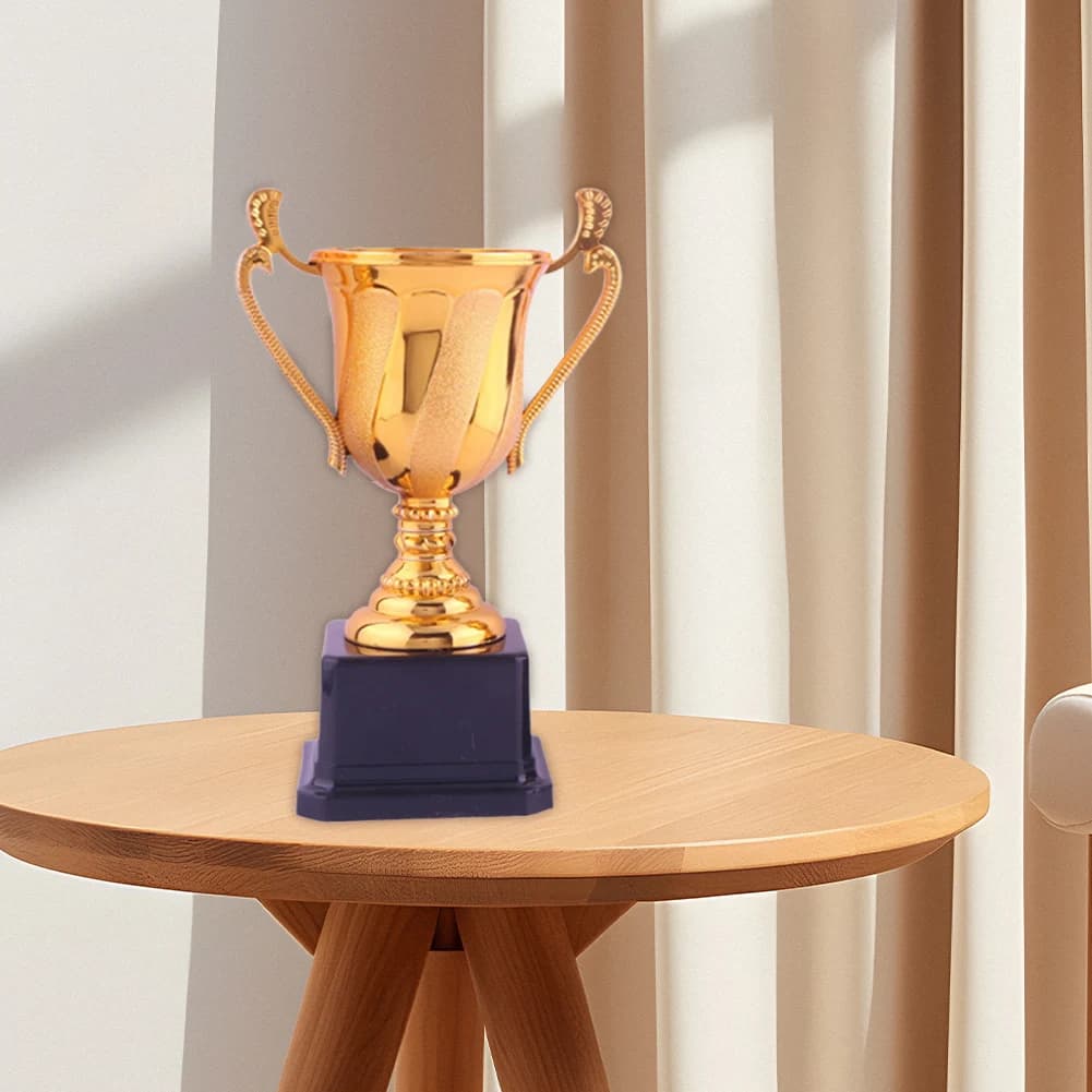 Trofeo d'oro Altezza 17,5/22 cm Trofeo da calcio per basket con manico e base Trofeo premio per vincitori Bambini Adulti