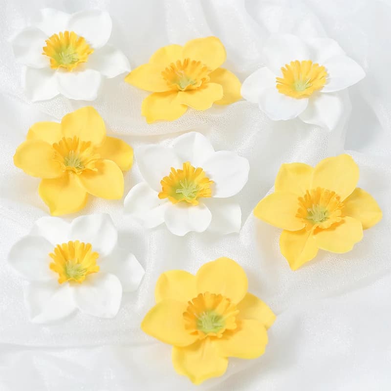 10/20 Pz 6 cm Narciso Artificiale Testa di Fiore Festa Estiva Decorazioni FAI DA TE Fiori Artificiali Hula Ragazze Capelli Casa Decorazione di Nozze