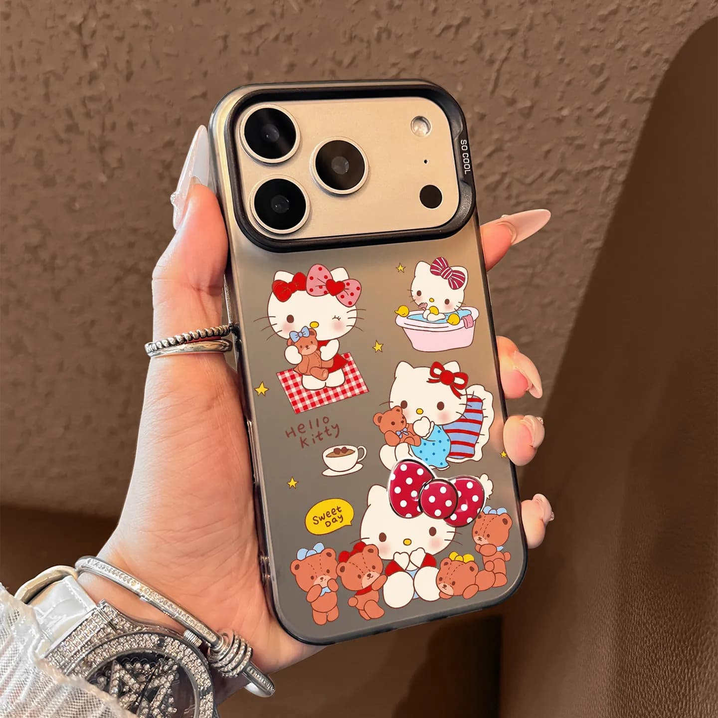 Cover per iPhone con motivo Hello Kitty a pois rossi e fiocco per iPhone 16 Air Pro Max, 17, 15, 14, 13, 12, 11 Pro, XS, X, 7, 8 Plus, 16E, 17E