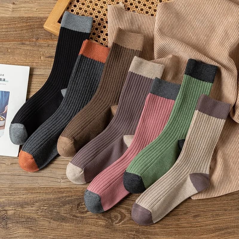 7 Pairs Fashionable versatile Men's Mid-Calf Socks Autumn Winter Thickeneded Warm and Deodorant Sports Long Men's Retro Stocks