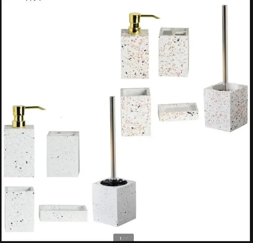 Accessori per il bagno in resina Set per il lavaggio della casa Bagno Set da 5 pezzi Bottiglia per lozione Bocca Tazza Porta spazzolino Portasapone Spazzola per WC