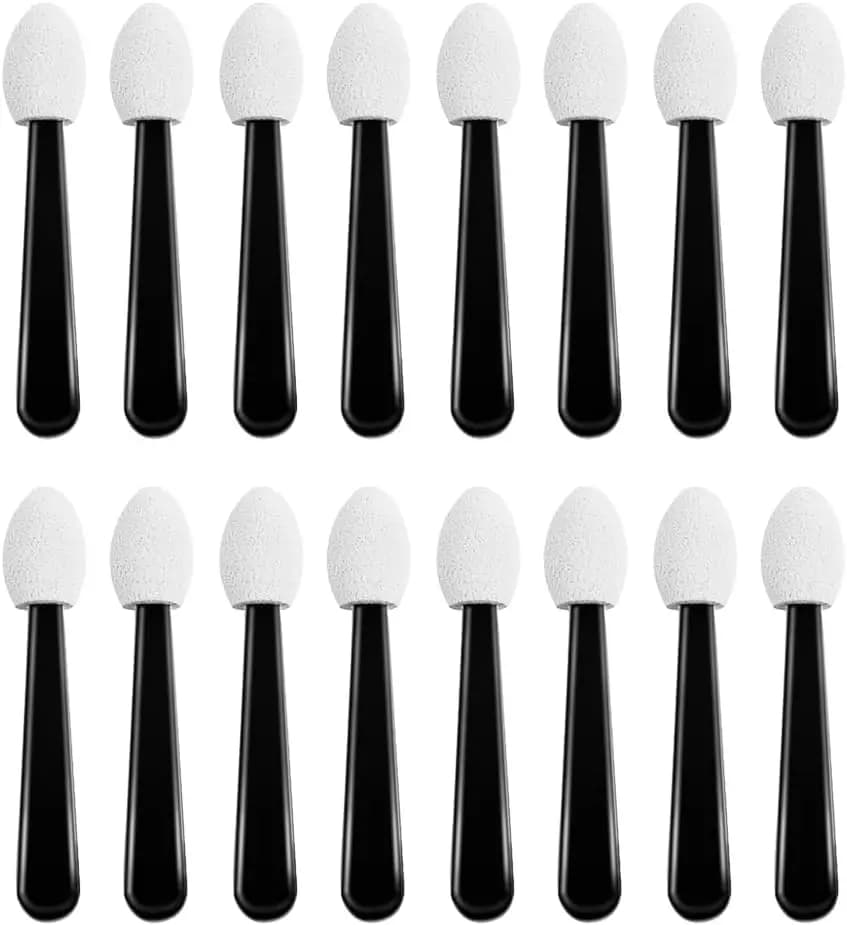 100 disposable sponge applicators for a precise makeup application, black