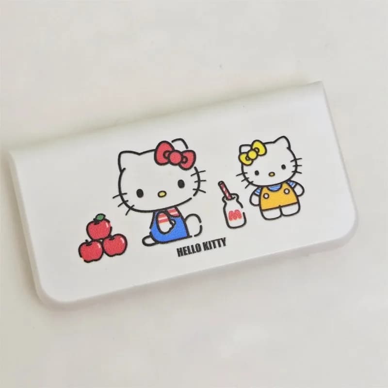 Sanrio Hello Kitty Mini Kit Kuromi Kit portatile con scomparti My Melody Tre scatole portaoggetti Kit di pronto soccorso da viaggio