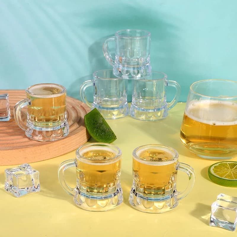 ● 5/10 Pezzi Bicchieri da Birra da 30ml con Manico Piccolo, Mini Bicchieri in Plastica per Whisky, Tazze per Feste, Articoli da Bar, Cucina, Sala da Pranzo, Casa, Giardino, Decorazione