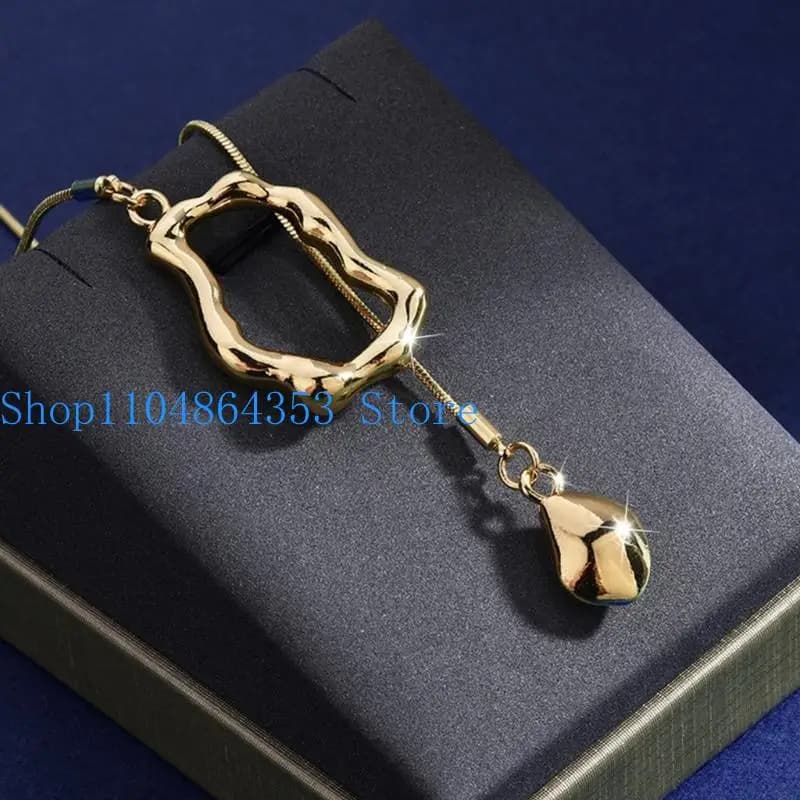 652F Irregular Geometric Pendant Necklace Stylish Long Necklace with Geometric Pendant Designs for Fashion Enthusiasts
