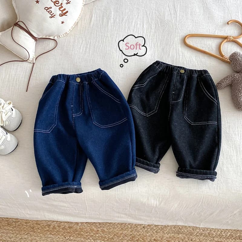 LILIGIRL 2025 Pantaloni per bambini Fodera in pelliccia Pantaloni per ragazzi Addensare Pantaloni in denim caldo Jeans Harem solidi 1-5 anni
