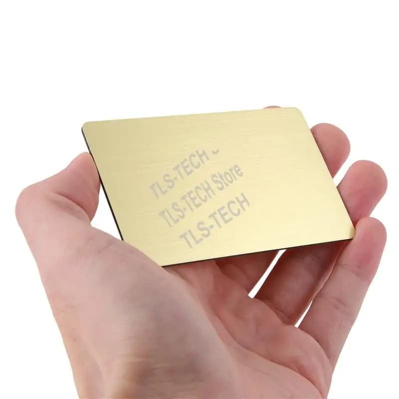 Schede NFC con chip 216, frequenza 13,56 Mhz, memorizzazione 888 byte, PVC e finitura metallica stampabile al laser Durevole Facile installazione-PZZW