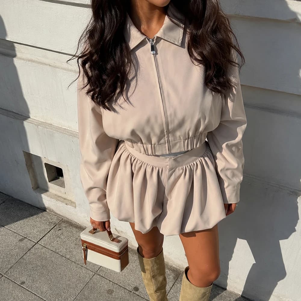Completo da donna 2 pezzi con giacca a revers e pantaloncini arricciati, stile vintage, per il commuting e lo streetwear