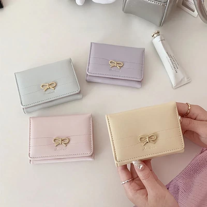Portafogli alla Moda per Ragazze, Piccolo Portafoglio con Fiocco, Porta Carte Estetico, Classico Portamonete a Tre Pieghe per Donne e Studentesse