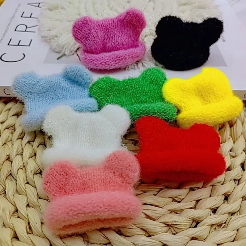 Simpatici Mini cappelli lavorati a maglia fai da te giocattolo bambola berretto decorativo Kid tornante accessorio per gioielli indumento cucito materiali fatti a mano