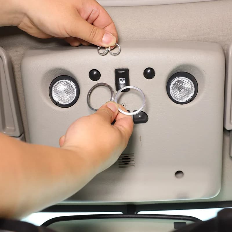 Per Hummer H2 2003-2007 lega di alluminio argento fila anteriore auto luce di lettura anello decorativo accessori interni auto