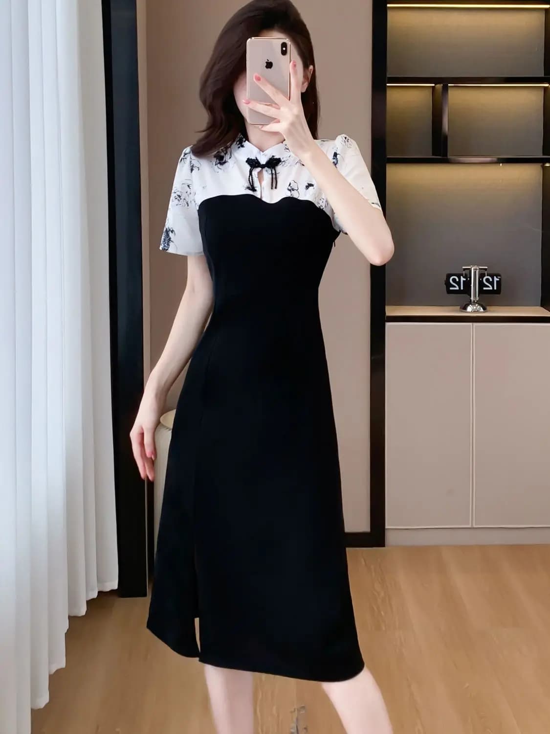 Nuovo Abito Qipao in Stile Cinese con Bottoni e Maniche Corte, Gonna Modellante, Estivo 2026, Alla Moda, Casual, in Poliestere