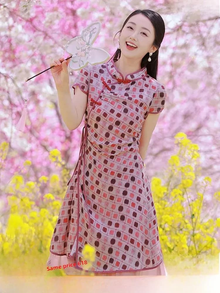 Abito Corto Modellante da Donna, Nuovo Stile Estivo, Qipao con Stampa Floreale e Tessuto Traspirante, con Cintura in Vita