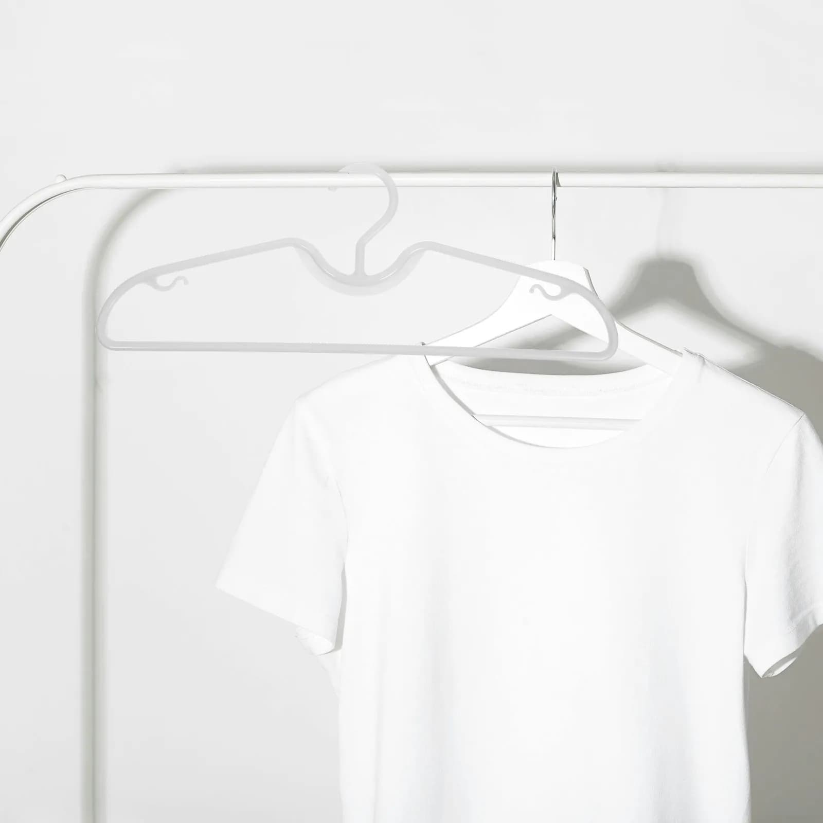 10 Pieces Plastic Knit Hanger Corto Anti-Slip Space Saving for Wardrobe, Organization of Shirts, Coats, Dresses, Tanks
