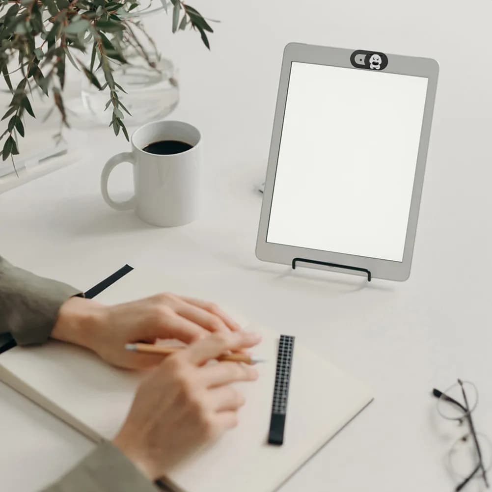 3 pezzi di coperture scorrevoli per webcam per laptop, tablet e cellulari, per la protezione della privacy e la sicurezza video.