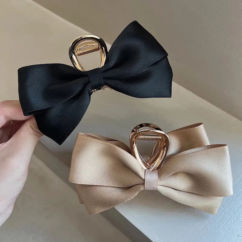 Clip per fiocco in raso nero Copricapo estivo da DONNA Fermaglio per capelli dal temperamento semplice Clip per squalo sul retro della testa
