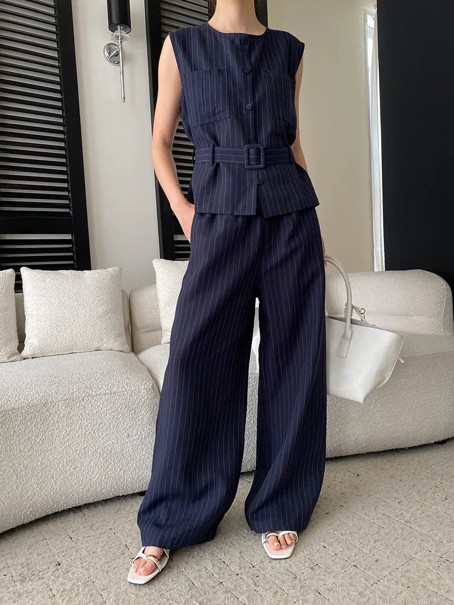 Summer women's round neck striped lace up waistband sleeveless vest casual pants set
