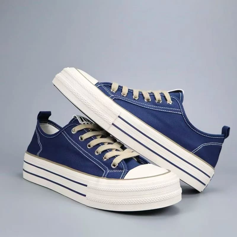 Scarpe da uomo casual basse con suola spessa, nuove, traspiranti, alla moda, sportive e versatili, collezione Primavera Autunno 2026