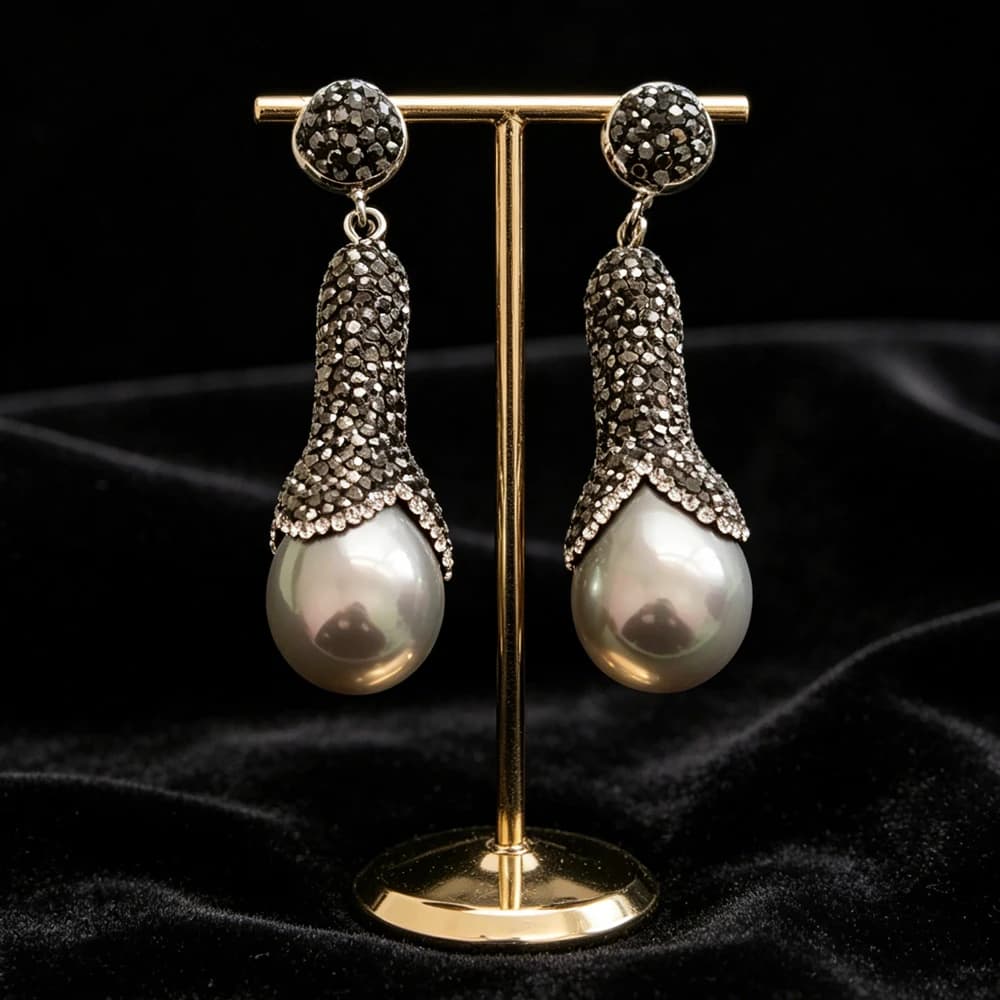 White Gray Shell Freshwater Pearl Drop Earrings for Women Fashion Cz Crystal Dangle Earrings Statement Rhinestone Jewelry Gifts