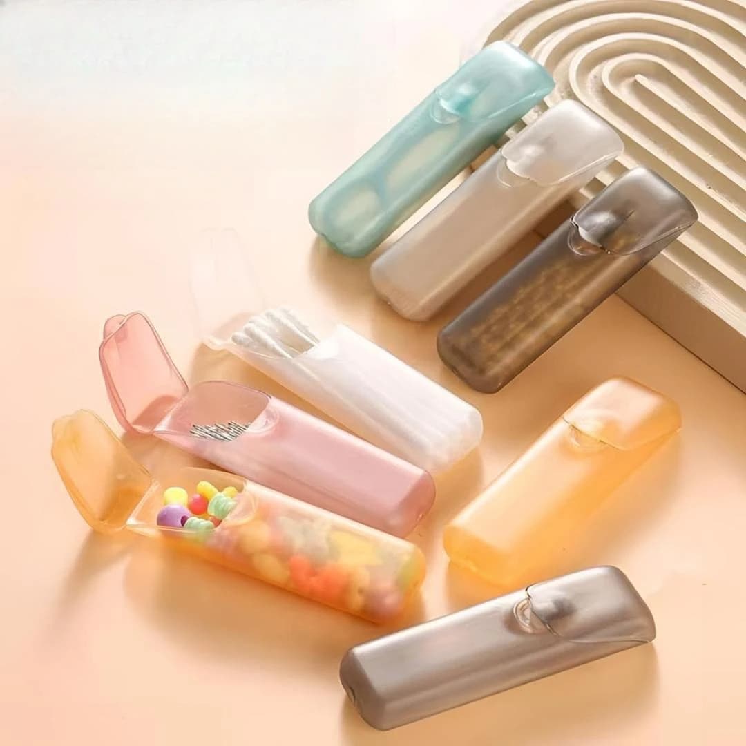 Mini Portable Storage Box, Travel Toothpick, Dental Floss, Pill and Jewelry Storage Box with Random Colors